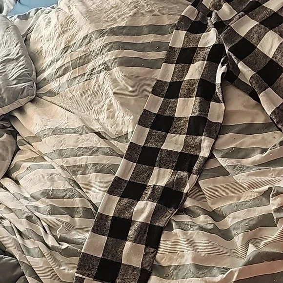 Rue21 Plaid Flannel Long Sleeve Size M - Picture 7 of 7